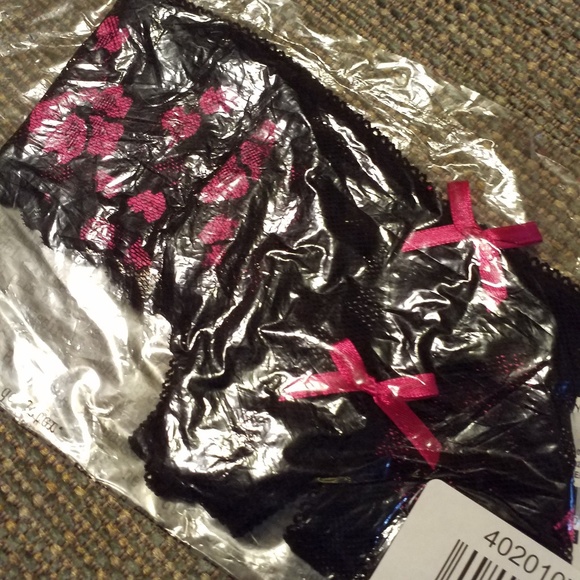 🆕️Crotchless Floral Thong- sz 1X🆕 - Picture 4 of 6